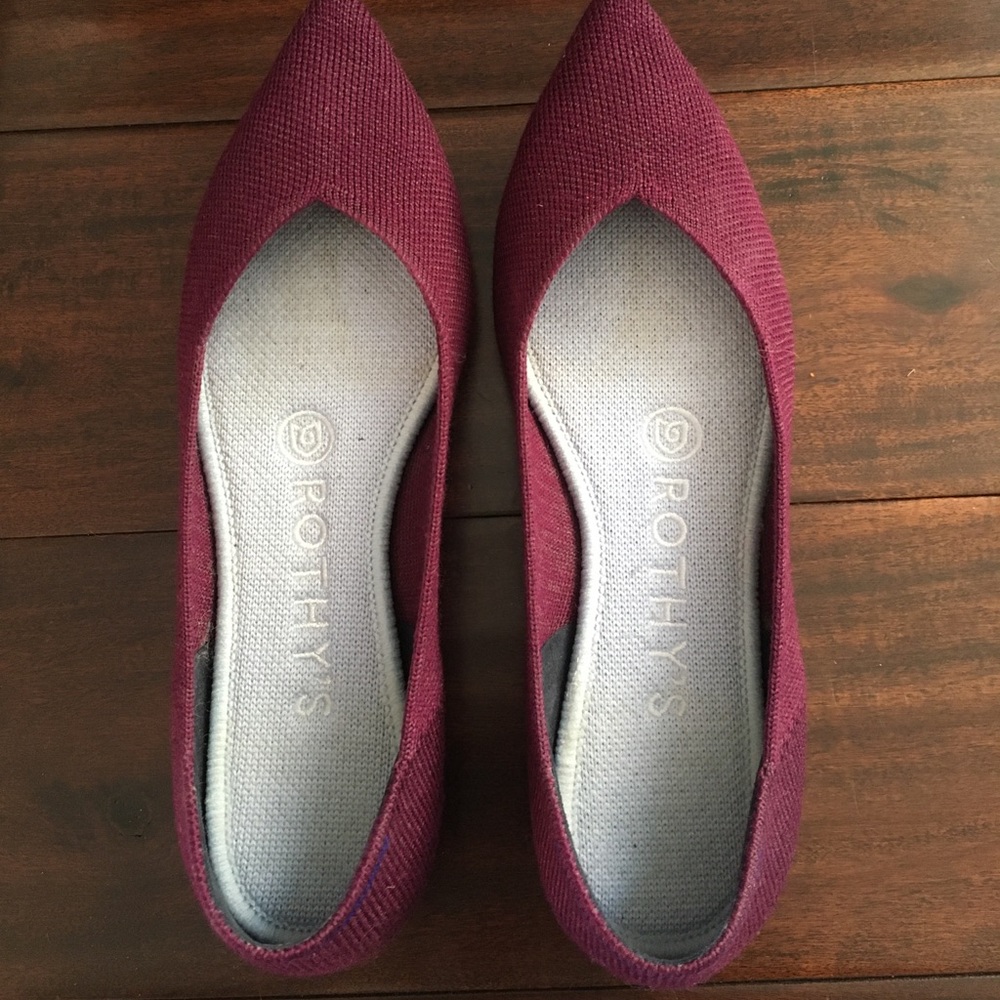 Rothys 5.5 merino wool aubergine points